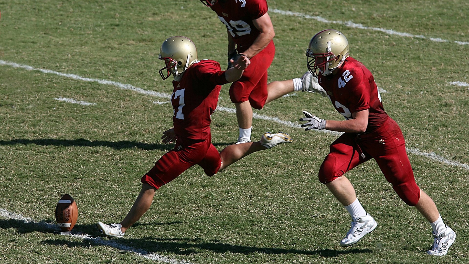 绝境逆转！哈斯车队奇迹翻盘阿斯顿马丁，拉塞尔关键制胜改写F1格局