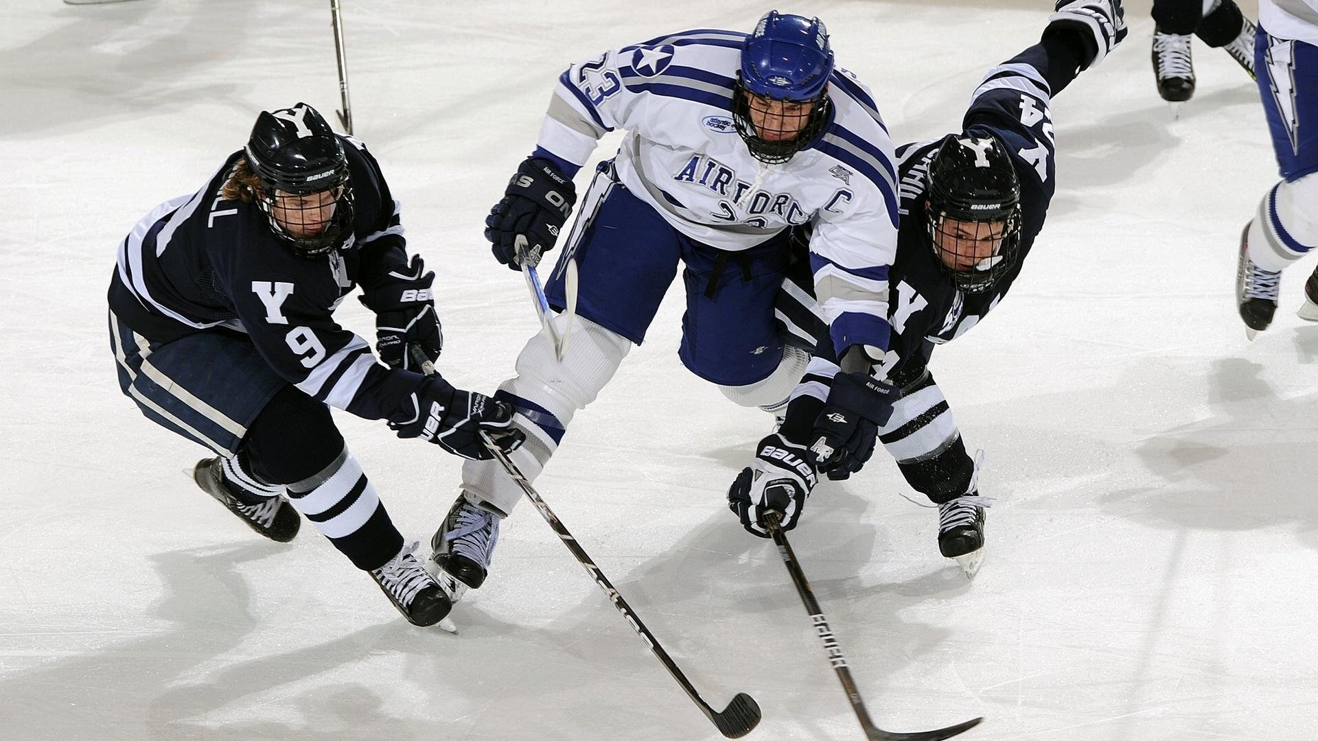 孤胆英雄许昕，鏖战波兰，扛起中国乒乓荣耀