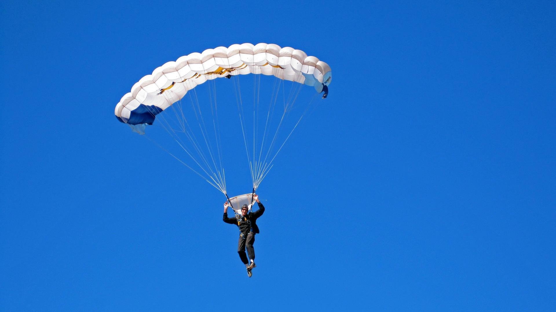 亚洲之光，日本队力克德国背后的辛杜时刻